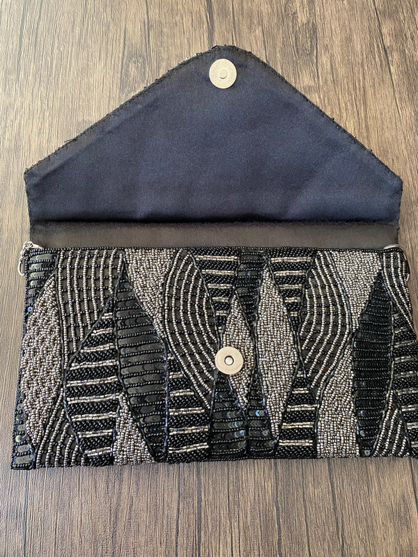 Cora Leaf Beaded Clutch