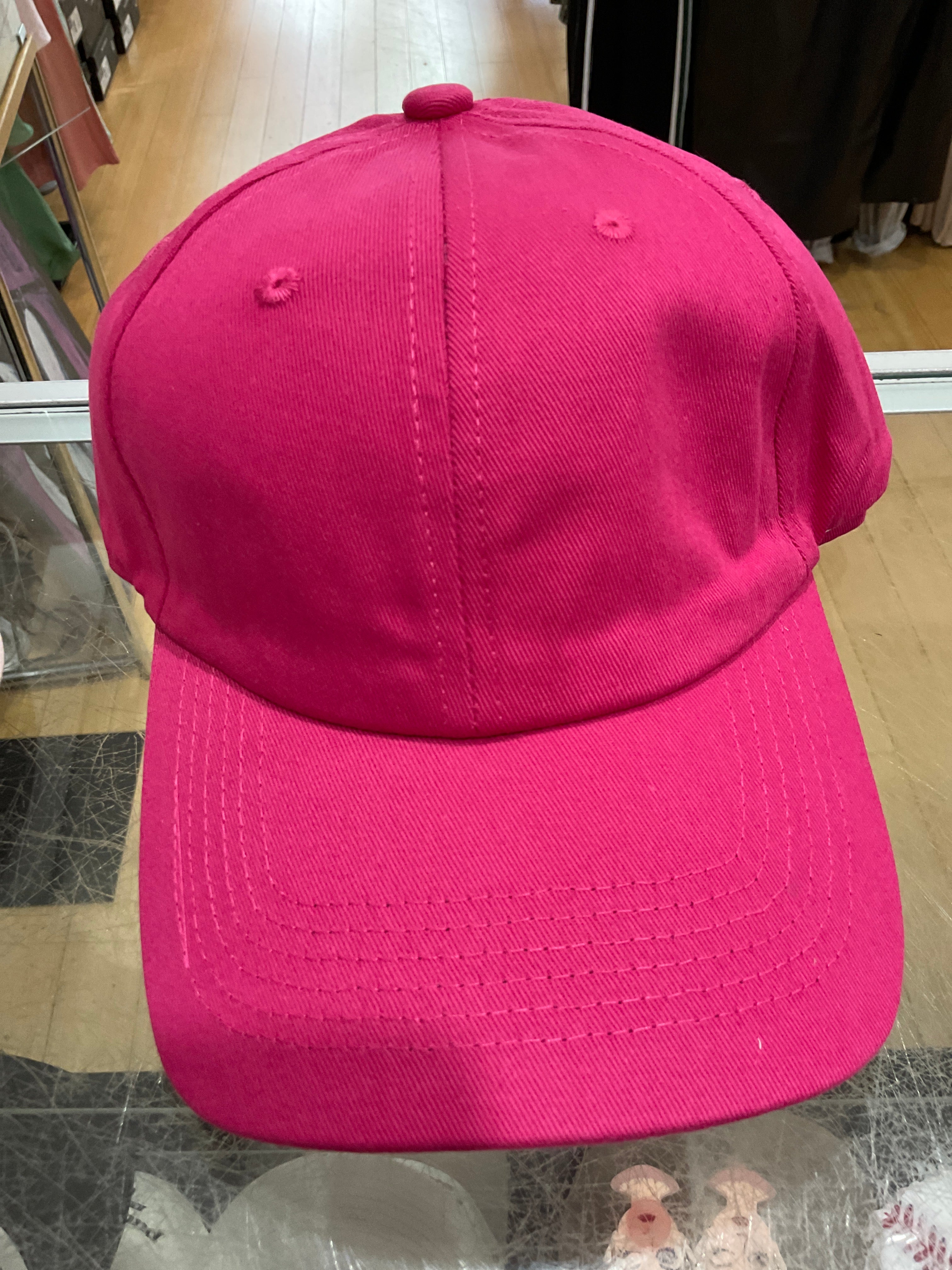 Fuchsia Cap