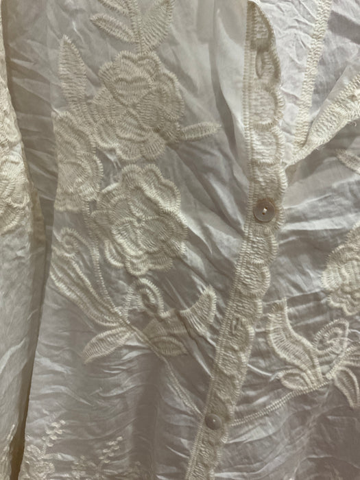 La Fleur Embroidered Top