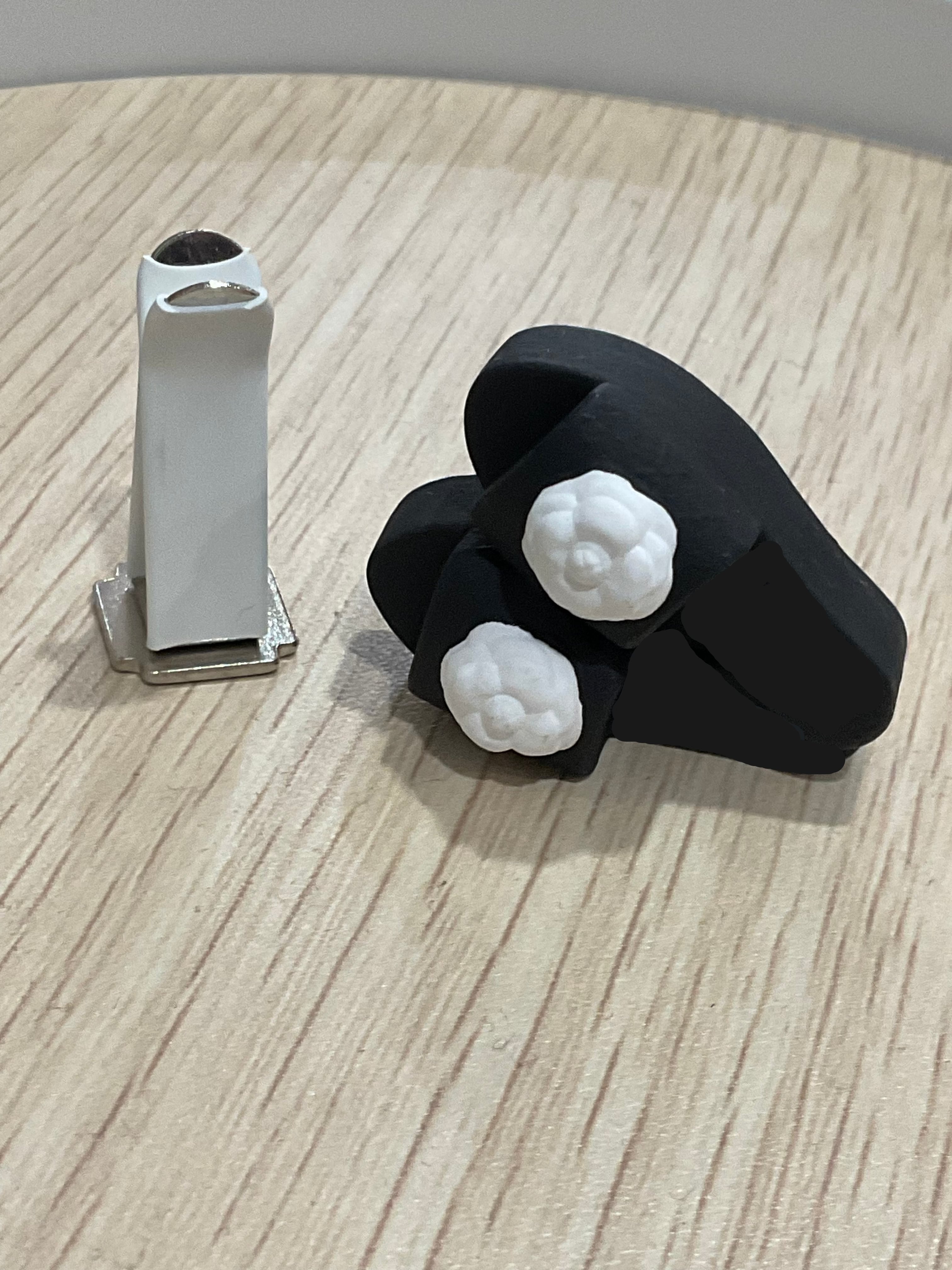 Camellia Slides Car Vent Diffuser