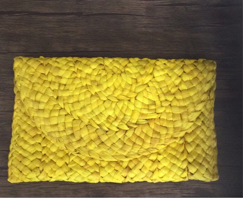 Straw Clutch